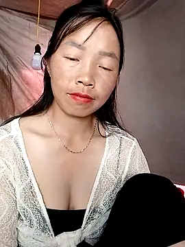 Snapshot of hera-00 chatting on 24, 9, 2025 hera-00 online show from 24, 9, 2025