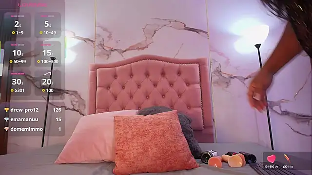 Snapshot of Emily_Brown18 chatting on 19, 9, 2025 Emily Brown18 online show from 19, 9, 2025