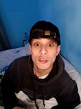 Snapshot of matiatr1112 chatting on 13, 11, 2025 matiatr1112 online show from 13, 11, 2025