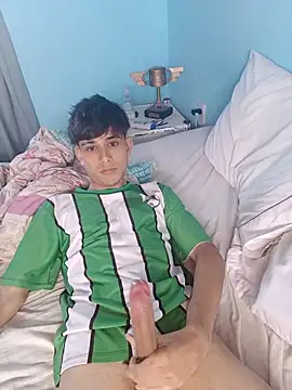 Snapshot of matiatr1112 chatting on 18, 12, 2025 matiatr1112 online show from 18, 12, 2025