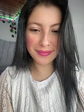 Mia salinass online show from 3, 7, 2026