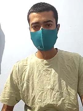 GirlsCrush  online show from 16, 9, 2025