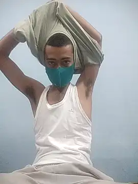 GirlsCrush  online show from 17, 9, 2025