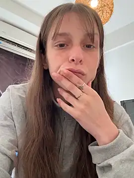 Snapshot of LittleJulietta chatting on 12, 9, 2025 LittleJulietta online show from 12, 9, 2025