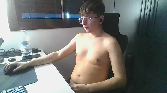 Snapshot of aaress22cm chatting on 15, 11, 2025 aaress22cm online show from 15, 11, 2025