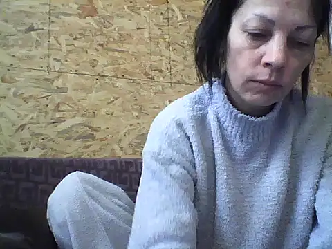 Snapshot of Milana38 chatting on 19, 10, 2025 Milana38 online show from 19, 10, 2025