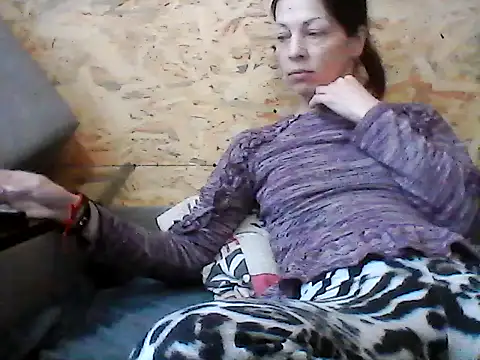 Snapshot of Milana38 chatting on 23, 11, 2025 Milana38 online show from 23, 11, 2025