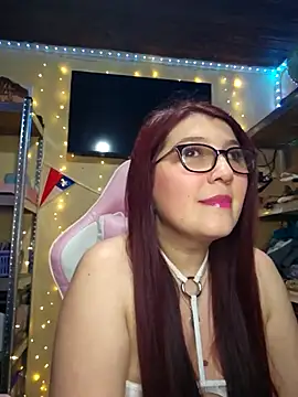 Snapshot of MaruMoon69 chatting on 1, 10, 2025 MaruMoon69 online show from 1, 10, 2025