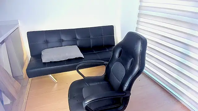 Snapshot of im_jero chatting on 26, 11, 2025 im jero online show from 26, 11, 2025