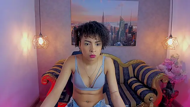 Snapshot of Lucia_jane chatting on 24, 10, 2025 Lucia jane online show from 24, 10, 2025