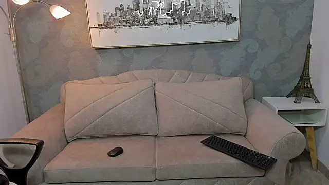 Lucia jane online show from 6, 1, 2026