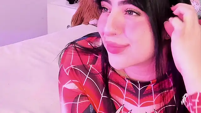 Camila Matinez  online show from 14, 4, 2026