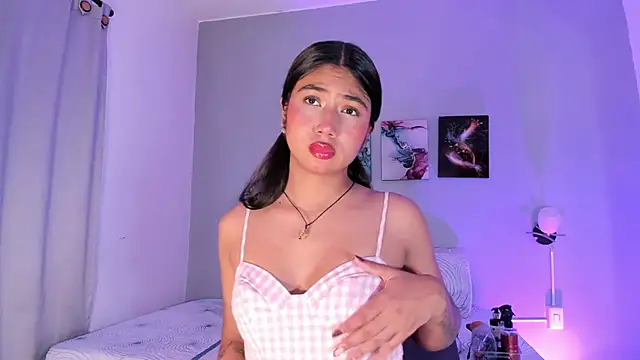 KimTayloor1 online show from 3, 12, 2025