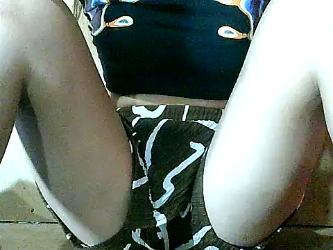 Snapshot of pinay-momm1682 chatting on 15, 12, 2025 pinay-momm1682 online show from 15, 12, 2025