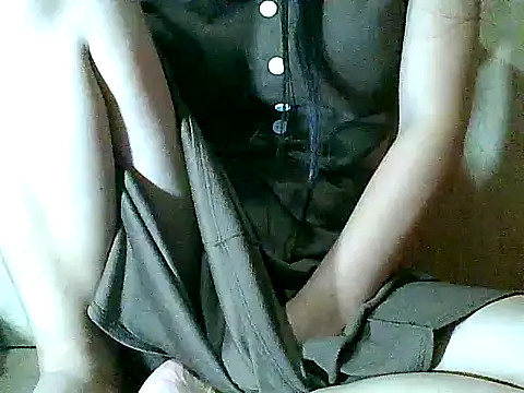 Snapshot of pinay-momm1682 chatting on 18, 12, 2025 pinay-momm1682 online show from 18, 12, 2025