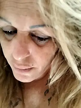 Snapshot of canariamorbosa chatting on 8, 11, 2025 canariamorbosa online show from 8, 11, 2025