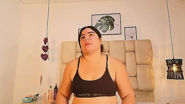 Snapshot of elizawiliamst chatting on 23, 9, 2025 elizawiliamst online show from 23, 9, 2025