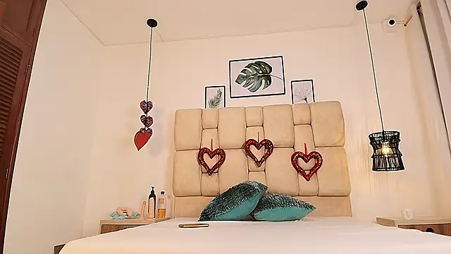 Snapshot of elizawiliamst chatting on 25, 9, 2025 elizawiliamst online show from 25, 9, 2025