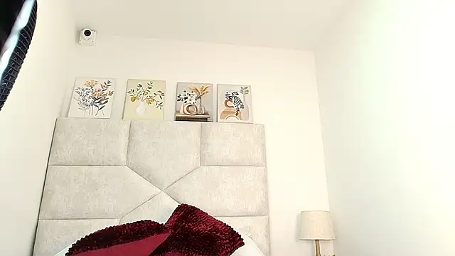 Snapshot of elizawiliamst chatting on 17, 11, 2025 elizawiliamst online show from 17, 11, 2025