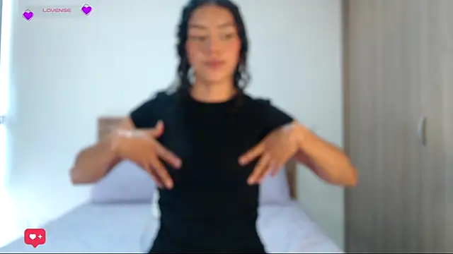 Snapshot of WendySuns_ chatting on 2, 12, 2025 WendySuns online show from 2, 12, 2025