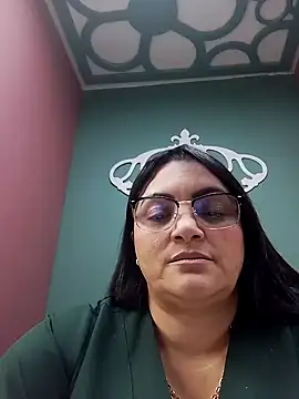 tiffany Johnson1 online show from 6, 10, 2025