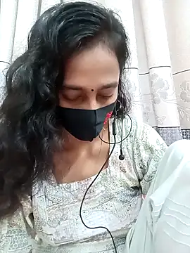 Snapshot of Softecho-03 chatting on 16, 9, 2025 Softecho-03 online show from 16, 9, 2025