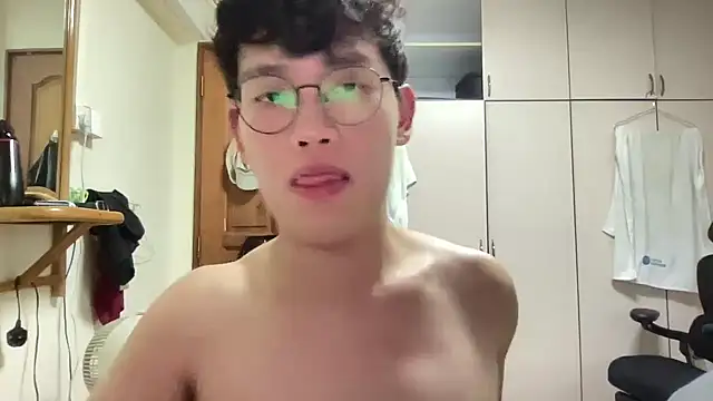 Snapshot of Passionatetwink2 chatting on 25, 9, 2025 Passionatetwink2 online show from 25, 9, 2025