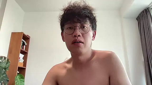 Snapshot of Passionatetwink2 chatting on 27, 10, 2025 Passionatetwink2 online show from 27, 10, 2025