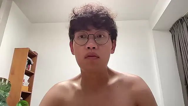 Snapshot of Passionatetwink2 chatting on 28, 10, 2025 Passionatetwink2 online show from 28, 10, 2025