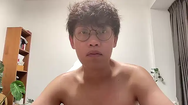 Snapshot of Passionatetwink2 chatting on 31, 10, 2025 Passionatetwink2 online show from 31, 10, 2025