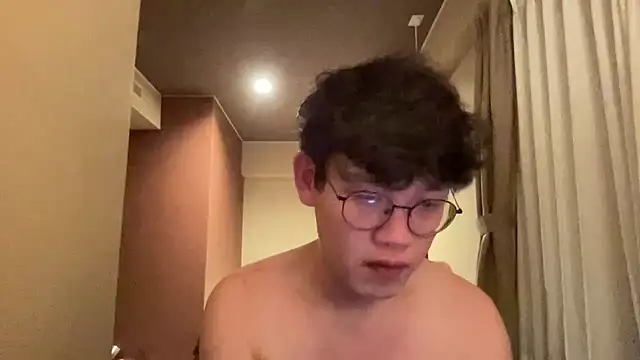 Snapshot of Passionatetwink2 chatting on 20, 12, 2025 Passionatetwink2 online show from 20, 12, 2025