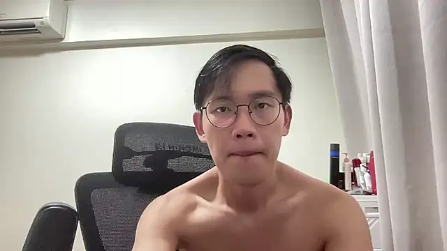 Snapshot of Passionatetwink2 chatting on 29, 7, 2026 Passionatetwink2 online show from 29, 7, 2026