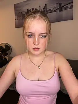 DieBlondeHannah online show from 11, 10, 2025