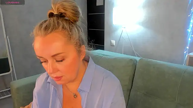 Snapshot of Sky_Kuper chatting on 17, 9, 2025 Sky Kuper online show from 17, 9, 2025