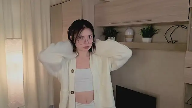 Snapshot of Susan_Gardner chatting on 19, 11, 2025 Susan Gardner online show from 19, 11, 2025