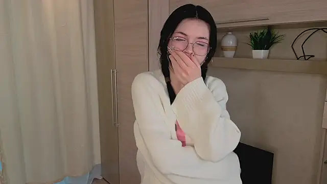 Snapshot of Susan_Gardner chatting on 20, 11, 2025 Susan Gardner online show from 20, 11, 2025