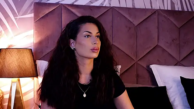 Snapshot of EvaRhea chatting on 15, 10, 2025 EvaRhea online show from 15, 10, 2025