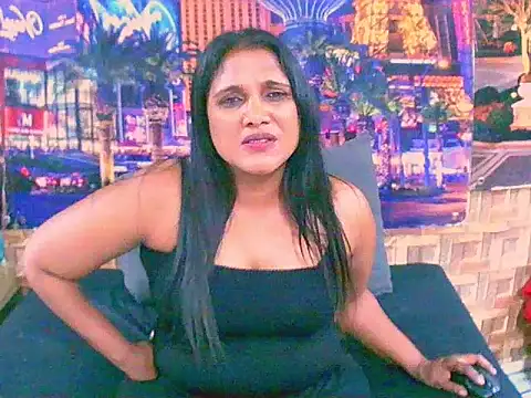 Snapshot of IndianSexyLady4u chatting on 23, 10, 2025 IndianSexyLady4u online show from 23, 10, 2025