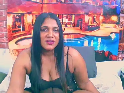 Snapshot of IndianSexyLady4u chatting on 15, 11, 2025 IndianSexyLady4u online show from 15, 11, 2025