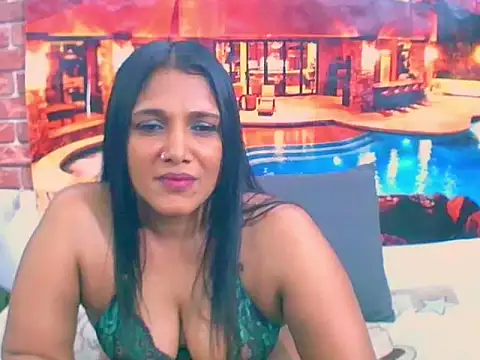 Snapshot of IndianSexyLady4u chatting on 16, 11, 2025 IndianSexyLady4u online show from 16, 11, 2025