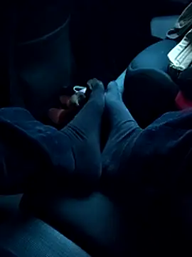 Snapshot of Horny_mummy chatting on 24, 11, 2025 Horny mummy online show from 24, 11, 2025