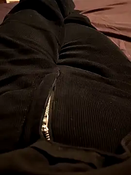 Snapshot of Horny_mummy chatting on 17, 12, 2025 Horny mummy online show from 17, 12, 2025