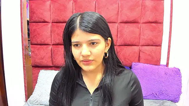 Snapshot of AANGELADIAZZ chatting on 8, 11, 2025 AANGELADIAZZ online show from 8, 11, 2025