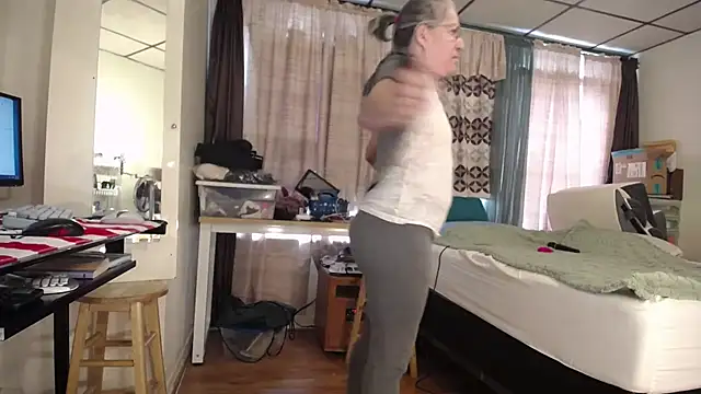 ANALTRAINING4U2 online show from 19, 2, 2025