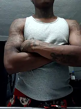 Snapshot of Dropdingo chatting on 13, 10, 2025 Dropdingo online show from 13, 10, 2025