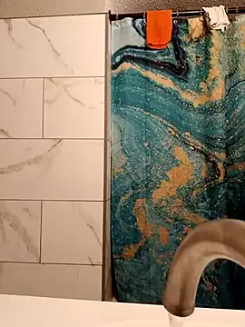 Snapshot of Dropdingo chatting on 20, 11, 2025 Dropdingo online show from 20, 11, 2025