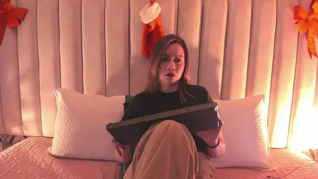 Sky Junne online show from 29, 11, 2025