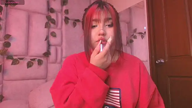 Snapshot of sophiievv chatting on 12, 9, 2025 sophiievv online show from 12, 9, 2025