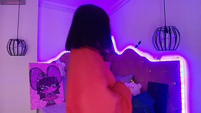 Snapshot of sophiievv chatting on 19, 10, 2025 sophiievv online show from 19, 10, 2025