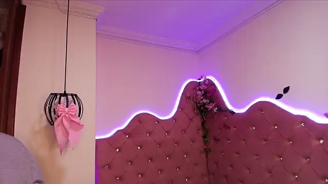 Snapshot of sophiievv chatting on 20, 11, 2025 sophiievv online show from 20, 11, 2025